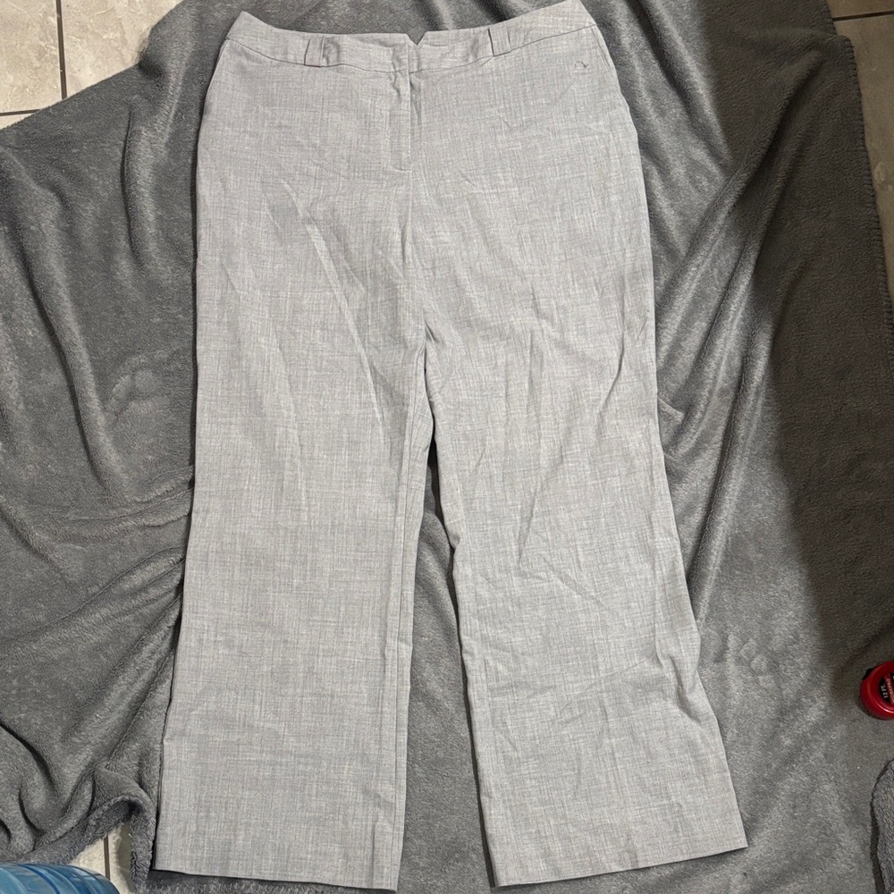 Worthington Light Gray Stretch Pants petite modern fit sits just below the waist